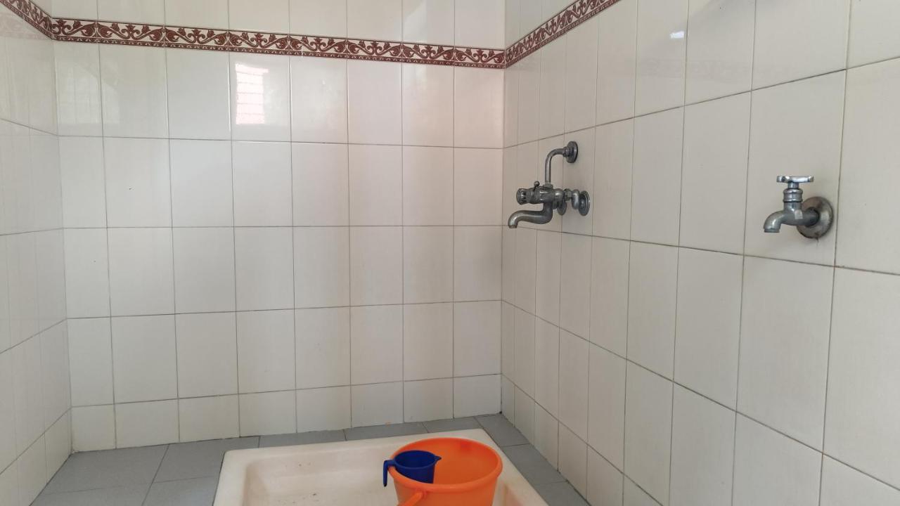 Hotel Greenland Thiruvananthapuram Bagian luar foto