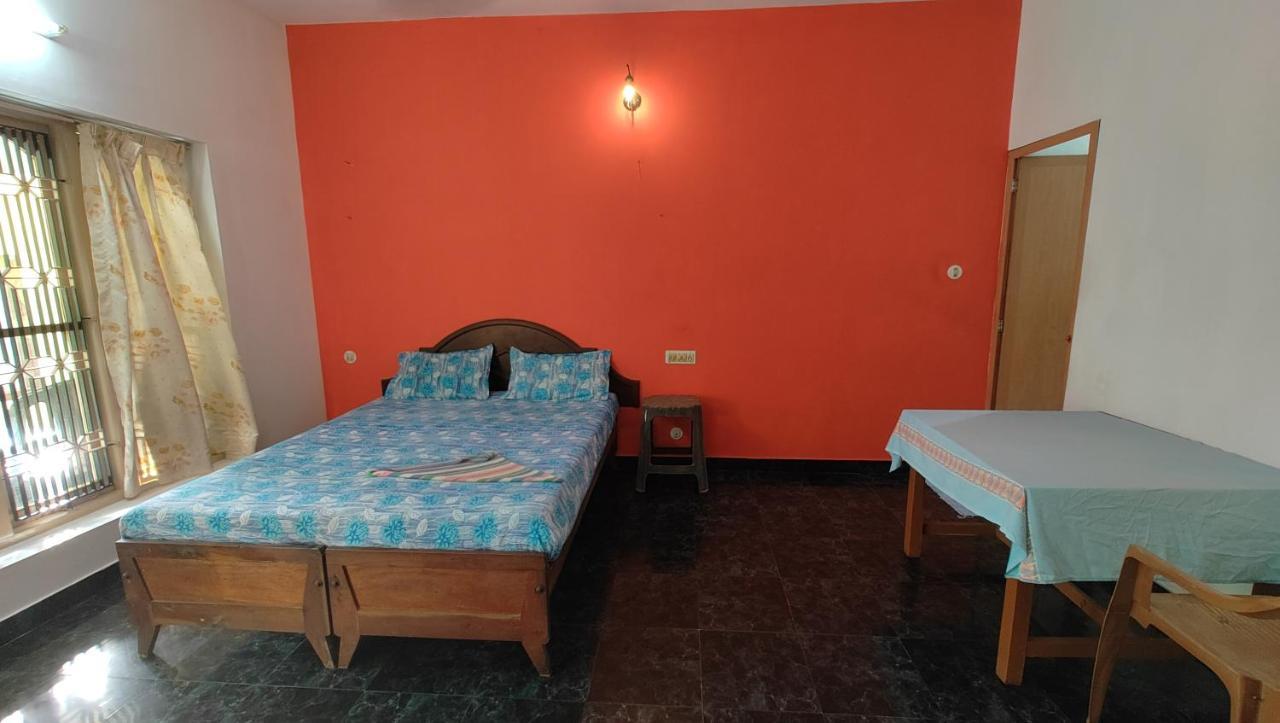 Hotel Greenland Thiruvananthapuram Bagian luar foto